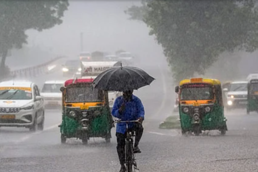 Heavy Downpours Continue as Low-Pressure System Strengthens